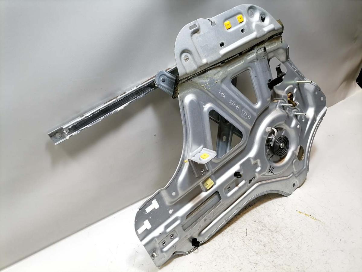 Kia Carnival 2 original Fensterheber vorn links elektrisch Bj.2009